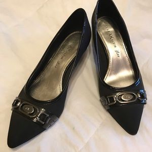 Ladies dress shoes